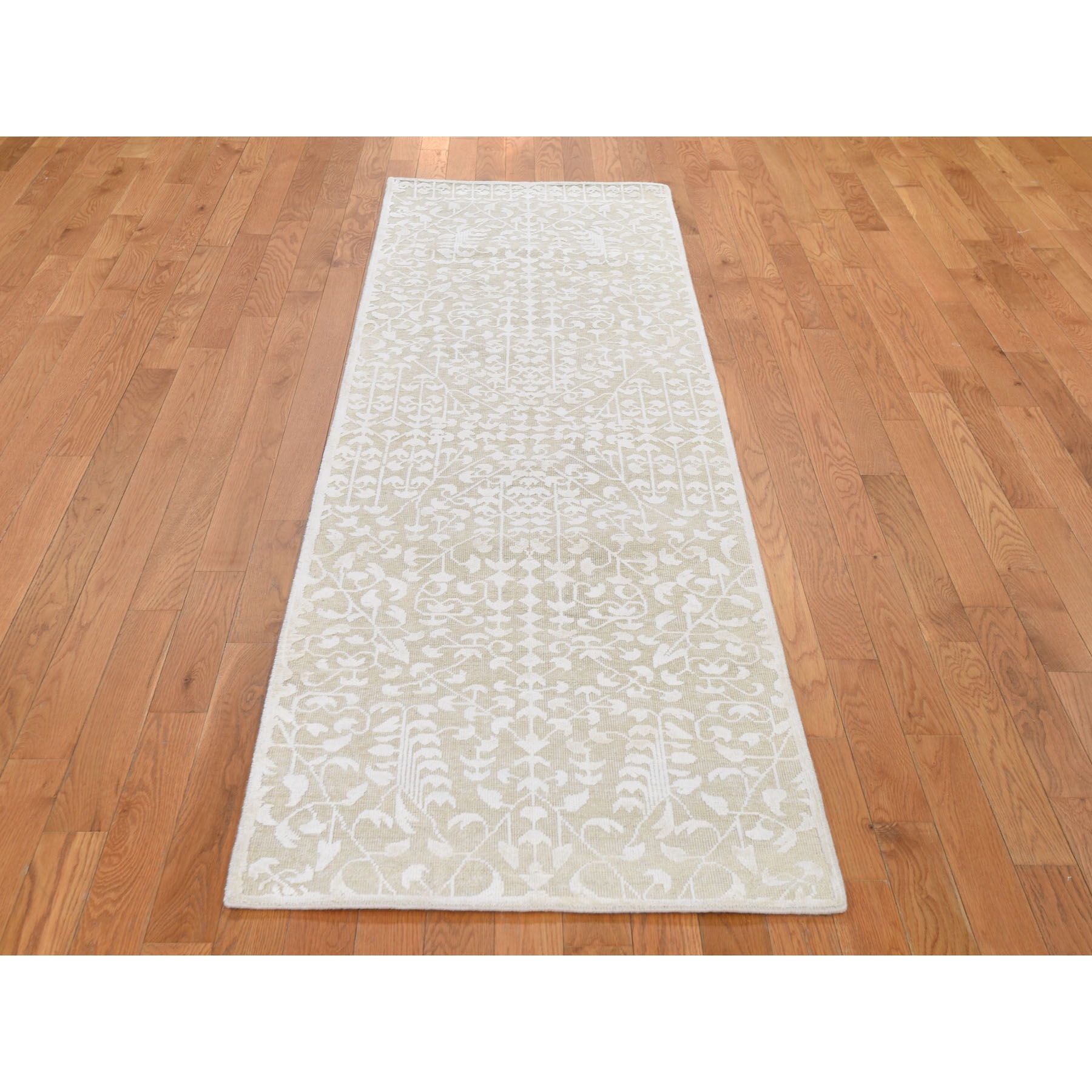 2'6"x8'3" Hand knotted Tone on Tone Pure Silk with Textured Wool Runner Oriental Rug 