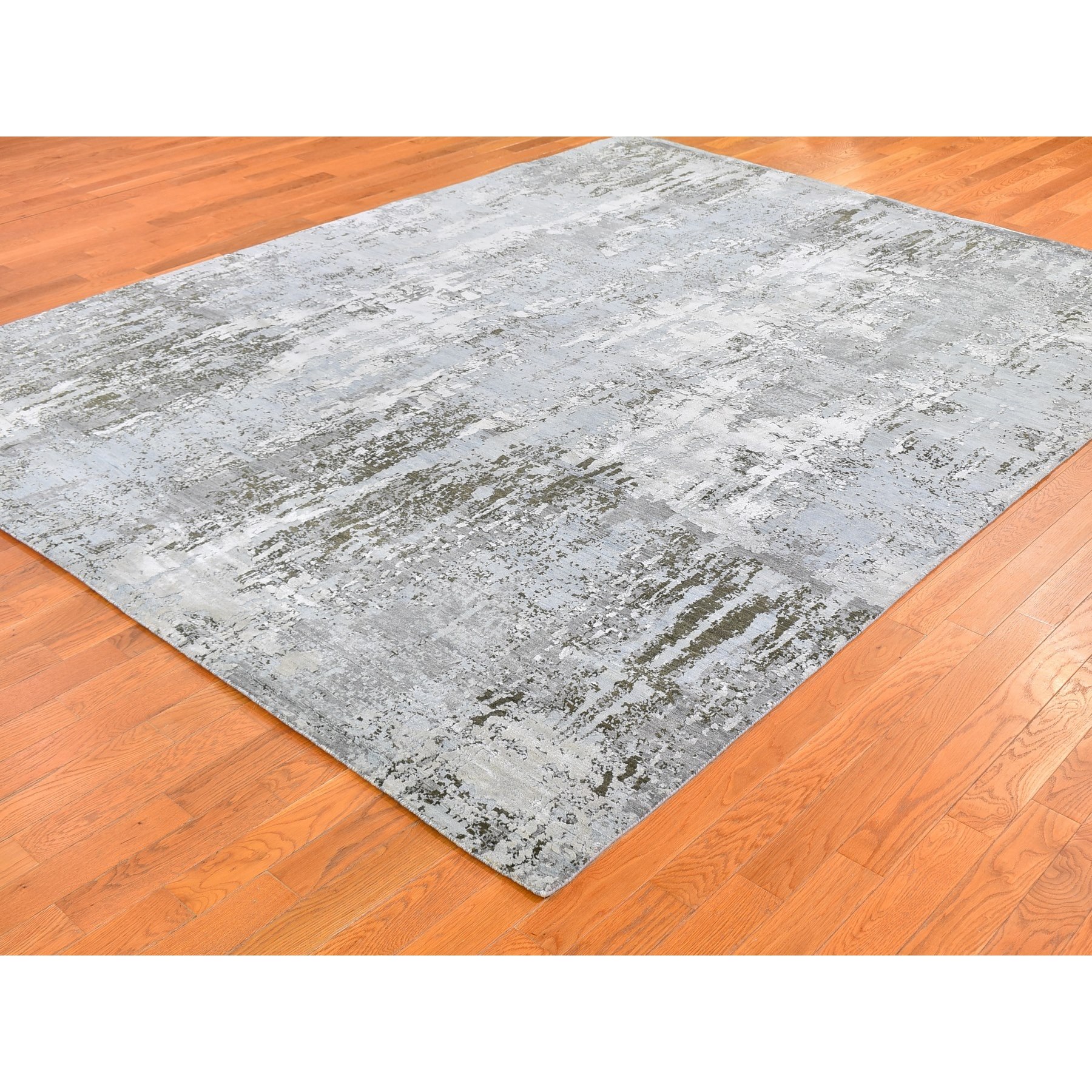 8'x10'2" Ivory Wool with Real Silk Abstract Design Denser Weave Hi-Low Pile Hand Woven Oriental Rug 