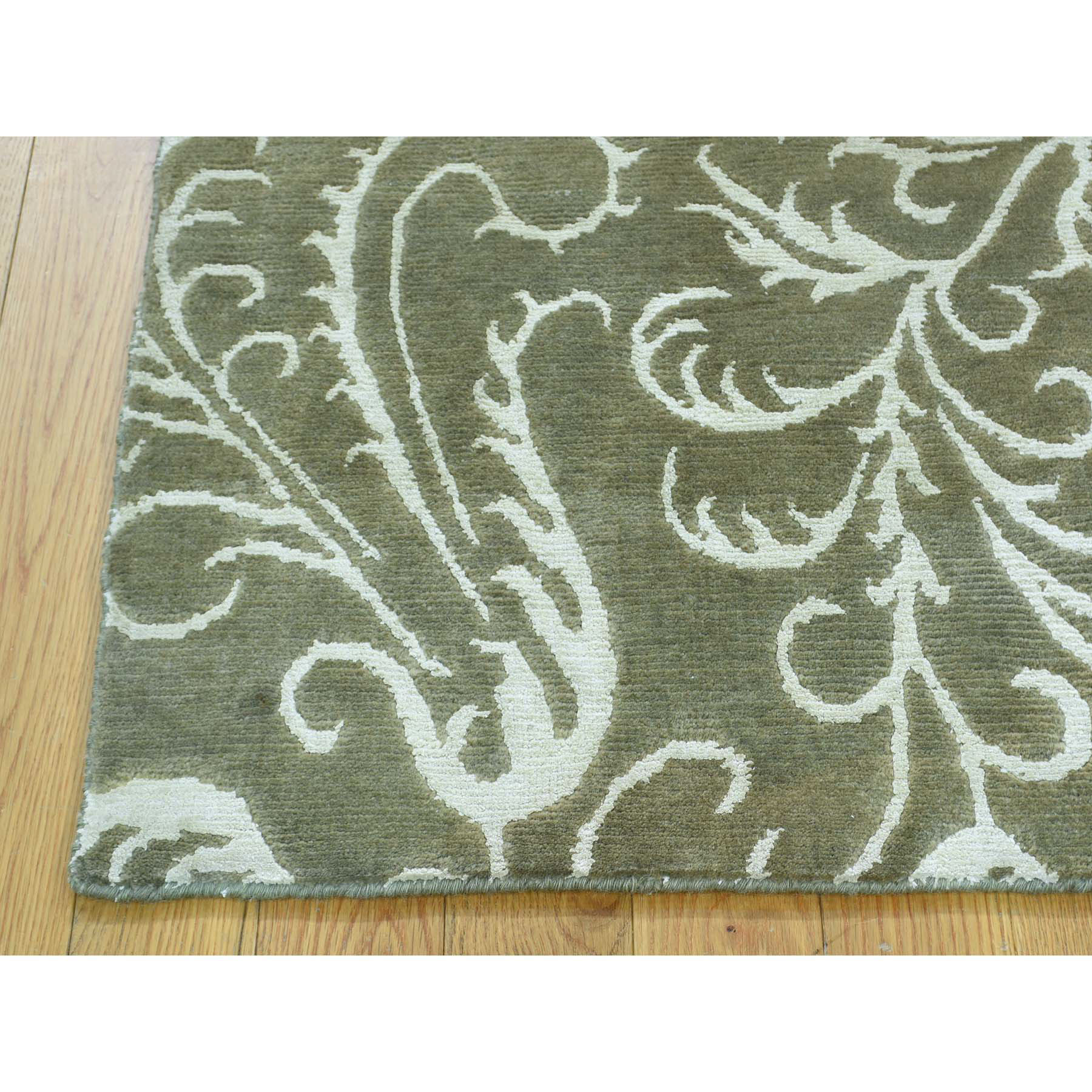 2'x2'9" Hand Woven Wool and Silk Nepali Olive Green Oriental Rug 