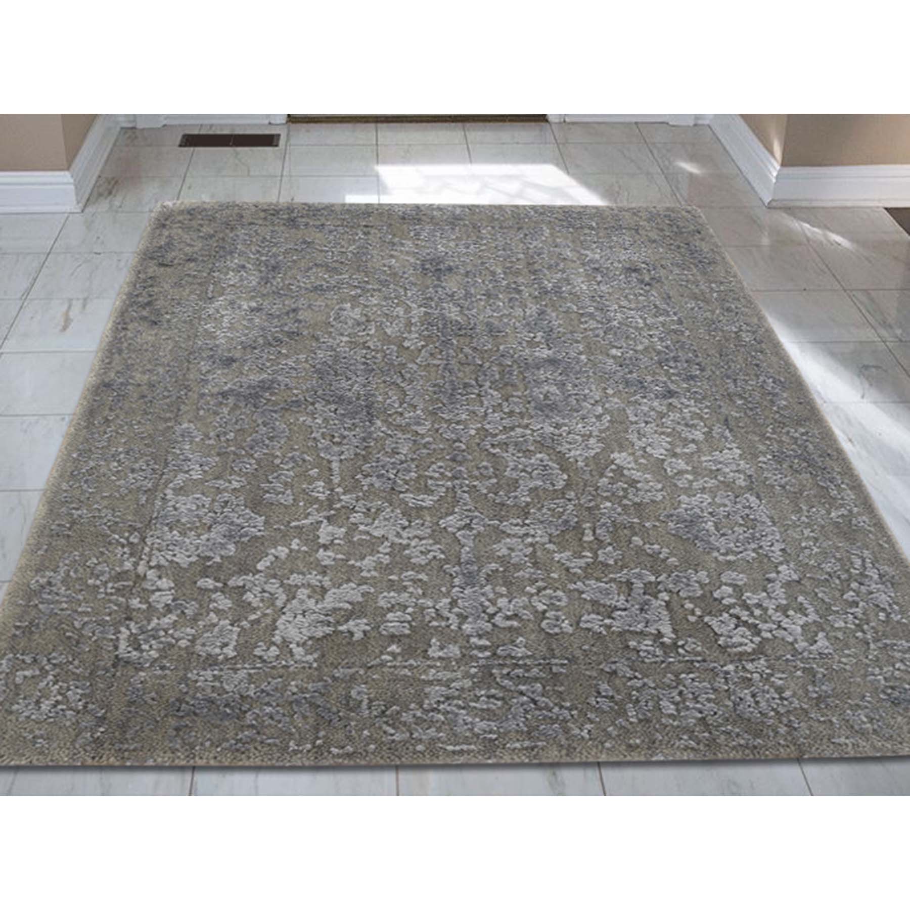 2'x3' Hand-Loomed Wool and Silk Abstract Design Tone on Tone Oriental Rug 