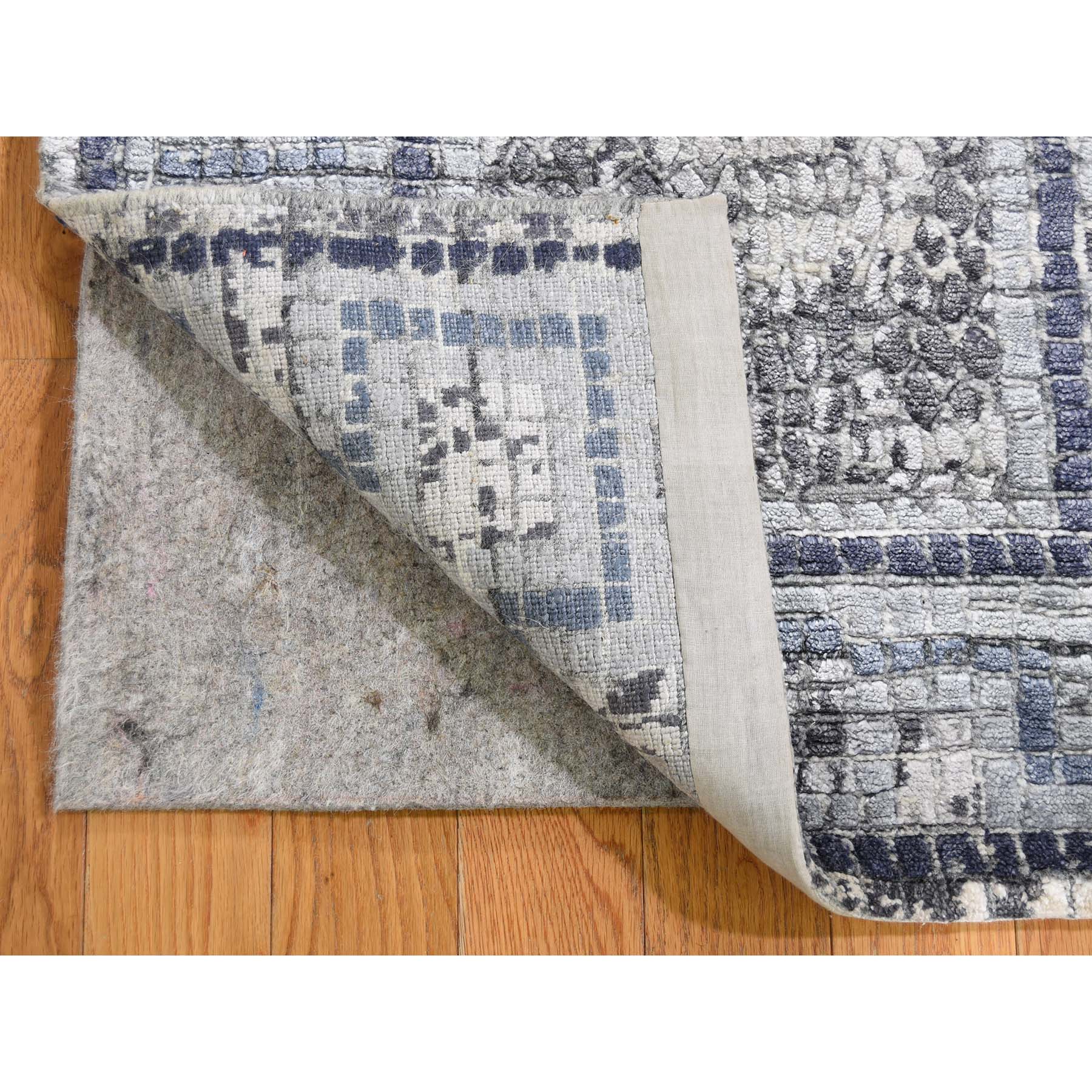 2'2"x3'2" Gray Silken Roman Mosaic Design Hand Woven Oriental Rug 