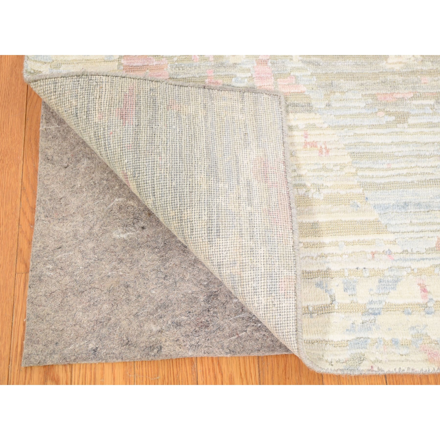8'x10'2" THE PASTEL COLLECTION, Silk With Textured Wool Hand Woven Oriental Rug 