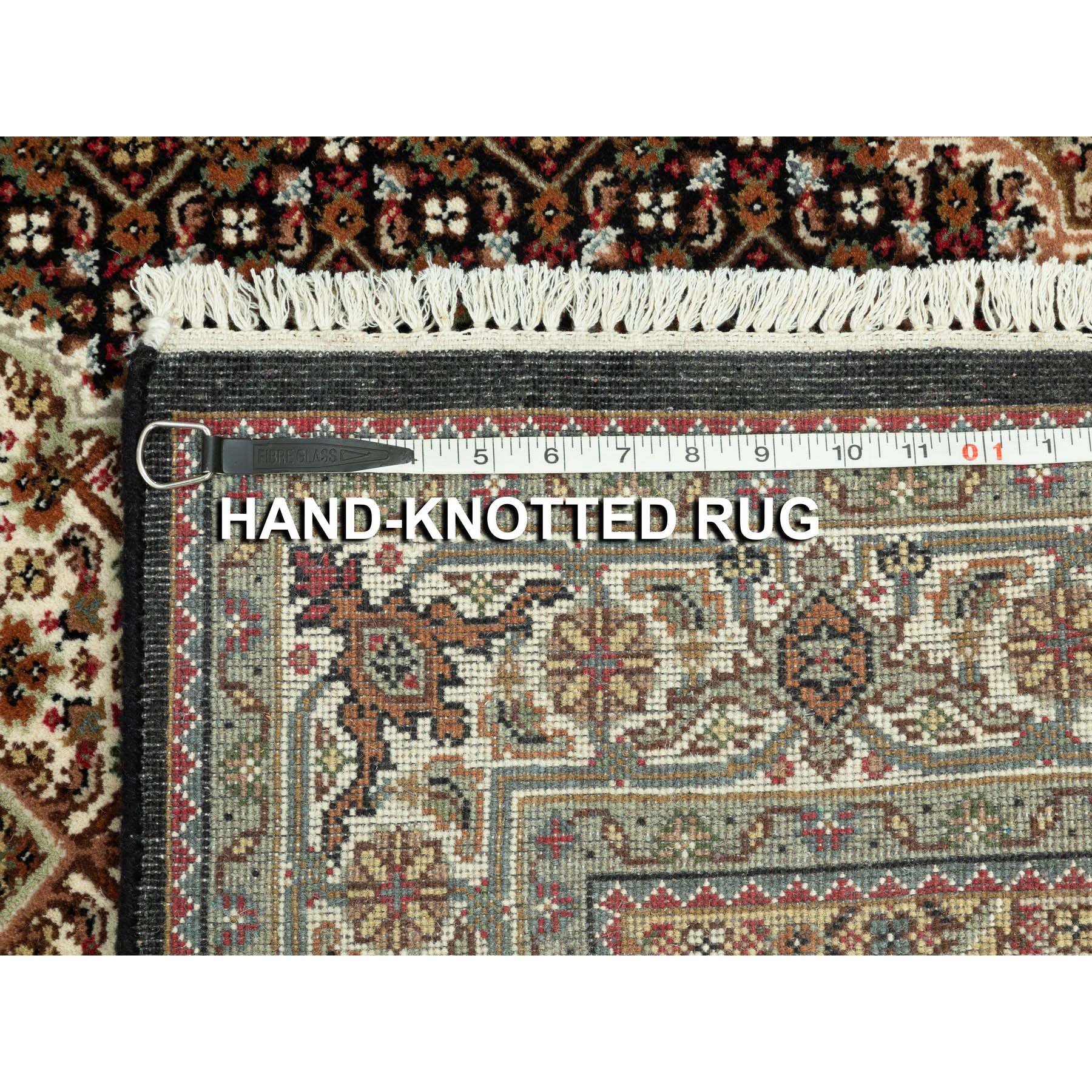 4'x6' Rich Black, 250 KPSI Wool and Silk Tabriz Mahi with Fish Medallion Design, Hand Woven, Oriental Rug 