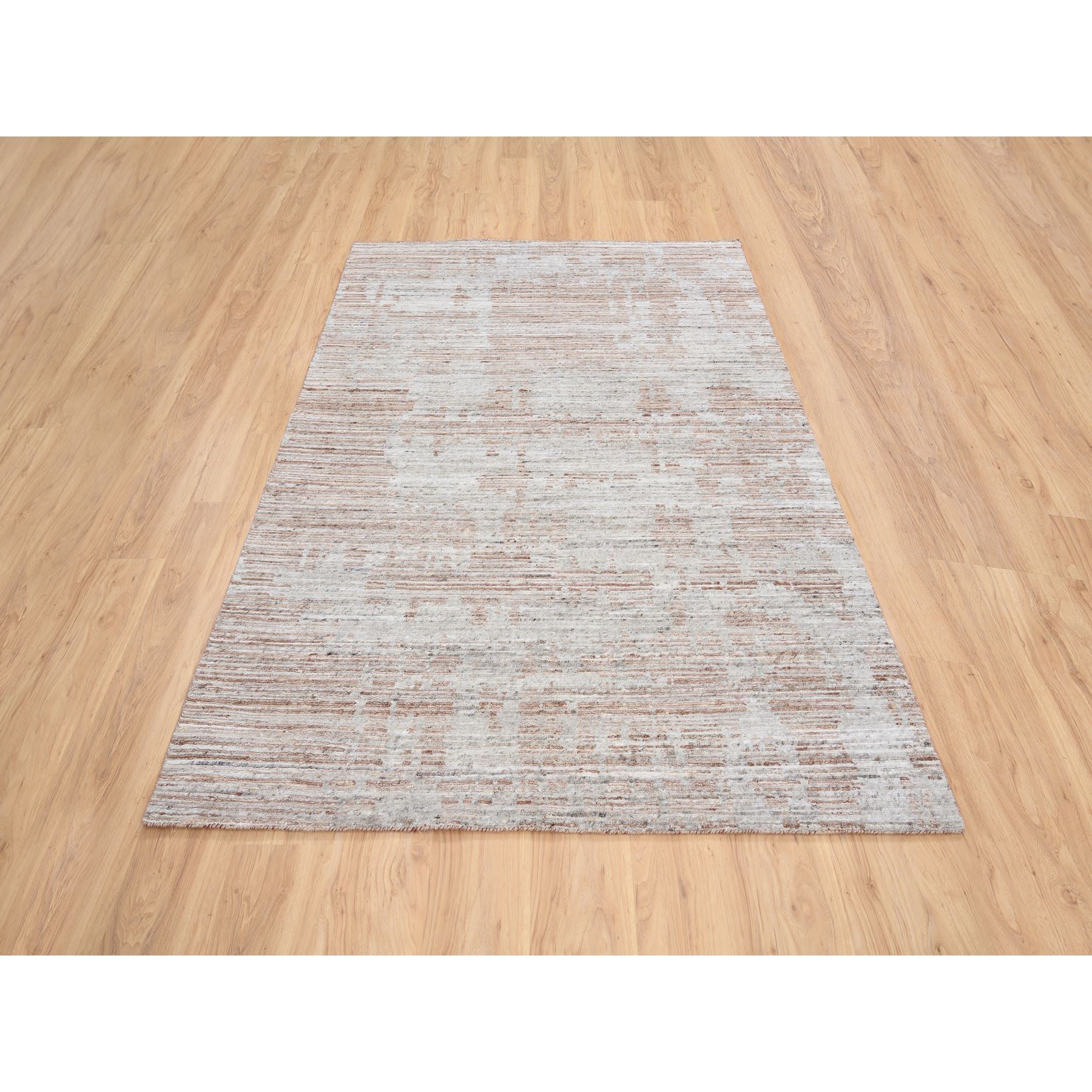 5'4"x7'7" Ivory, Wool and Silk Hand Woven, Modern Design Cut and Loop Pile, Oriental Rug 