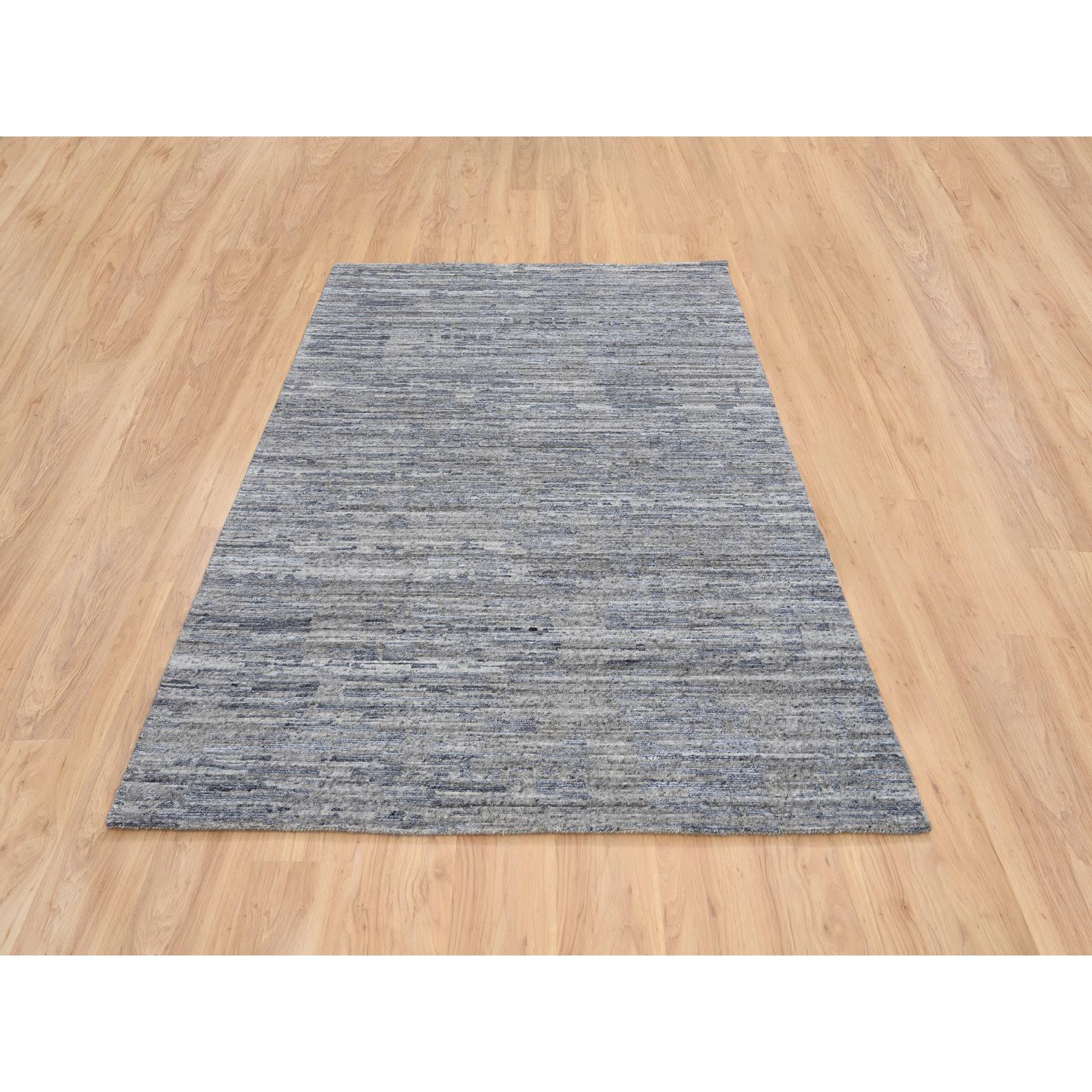 5'4"x7'8" Gray, Modern Design Cut and Loop Pile, Wool and Silk Hand Woven, Oriental Rug 