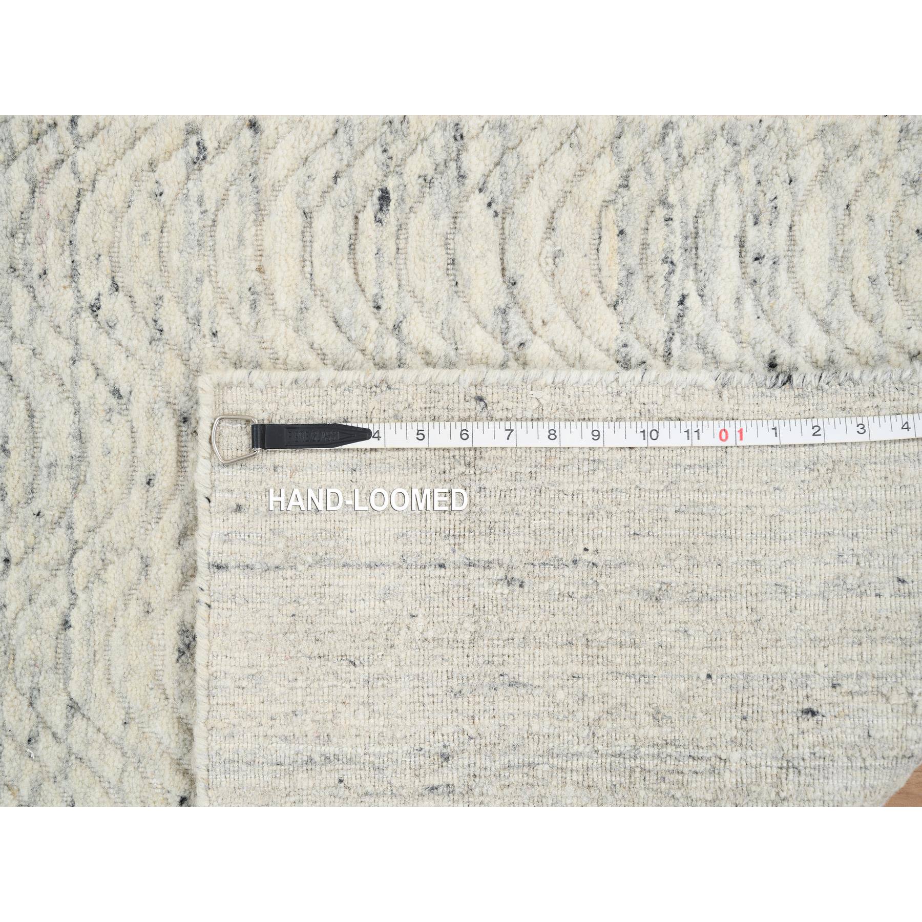 2'6"x6' Beige, Hand Loomed Variegated Textured Modern Design, Organic Wool, Runner Oriental Rug 