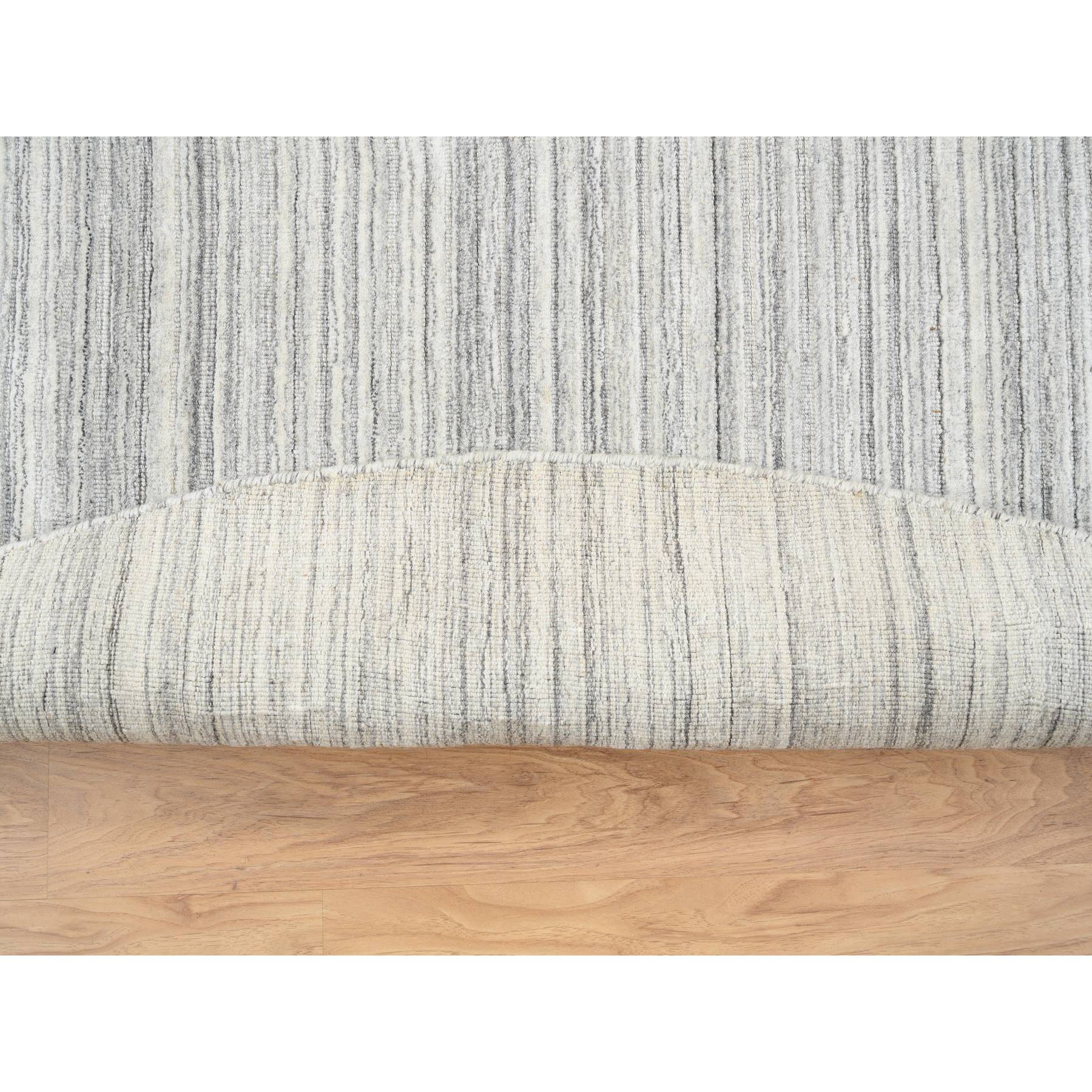 9'9"x9'9" Platinum Gray and Cream, Plain Hand Loomed Undyed Natural Wool, Modern Design Thick and Plush, Round Oriental Rug 