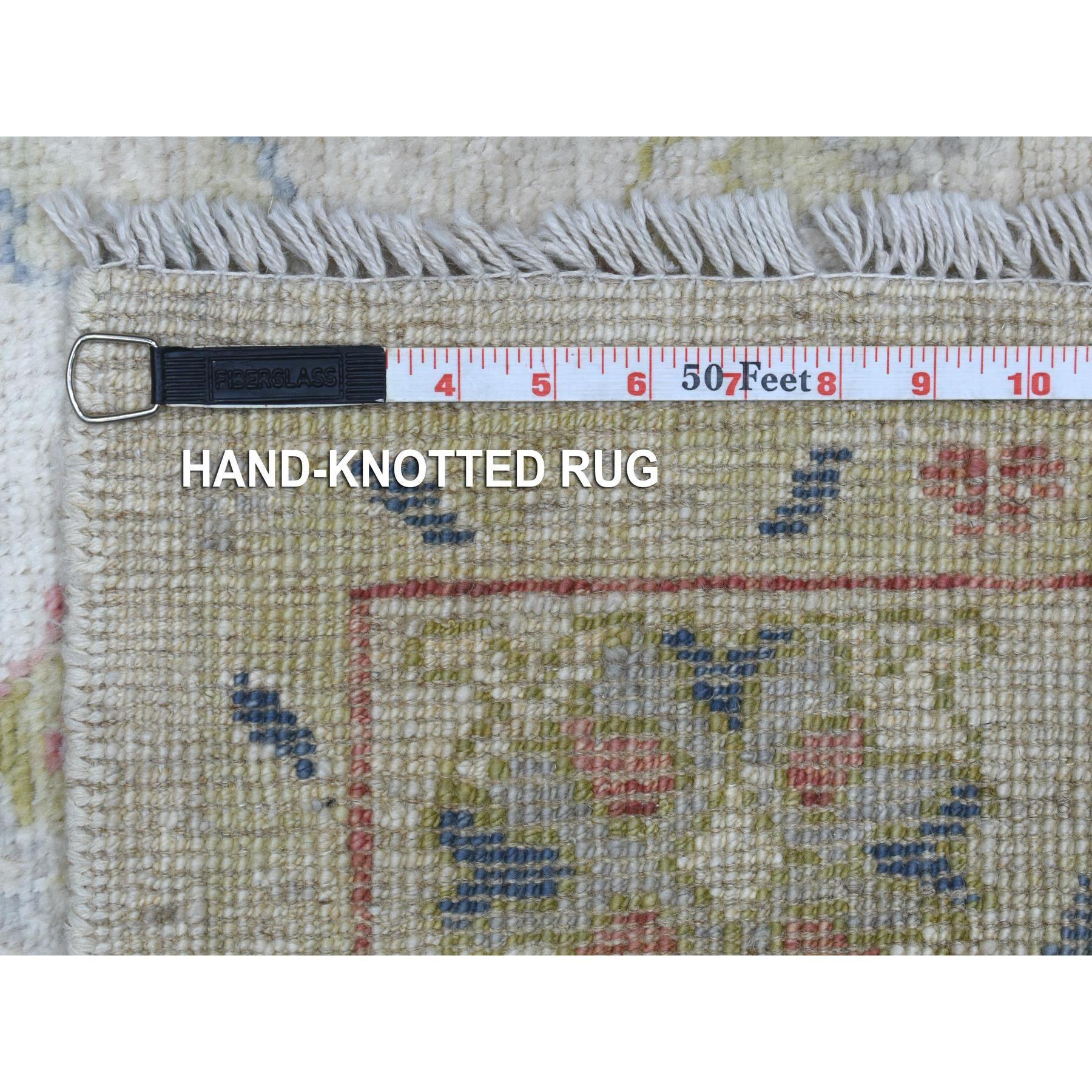 4'1"x6' Organic Wool Hand Woven Ivory Angora Ushak With A Beautiful, Color Pattern Oriental Rug 