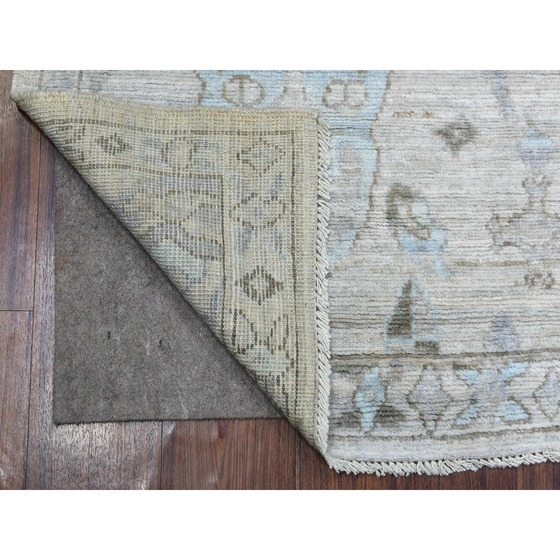 3'9"x6' Angora Oushak with Geometric Medallion Design in Gray Velvety Wool Oriental Hand Woven Rug 