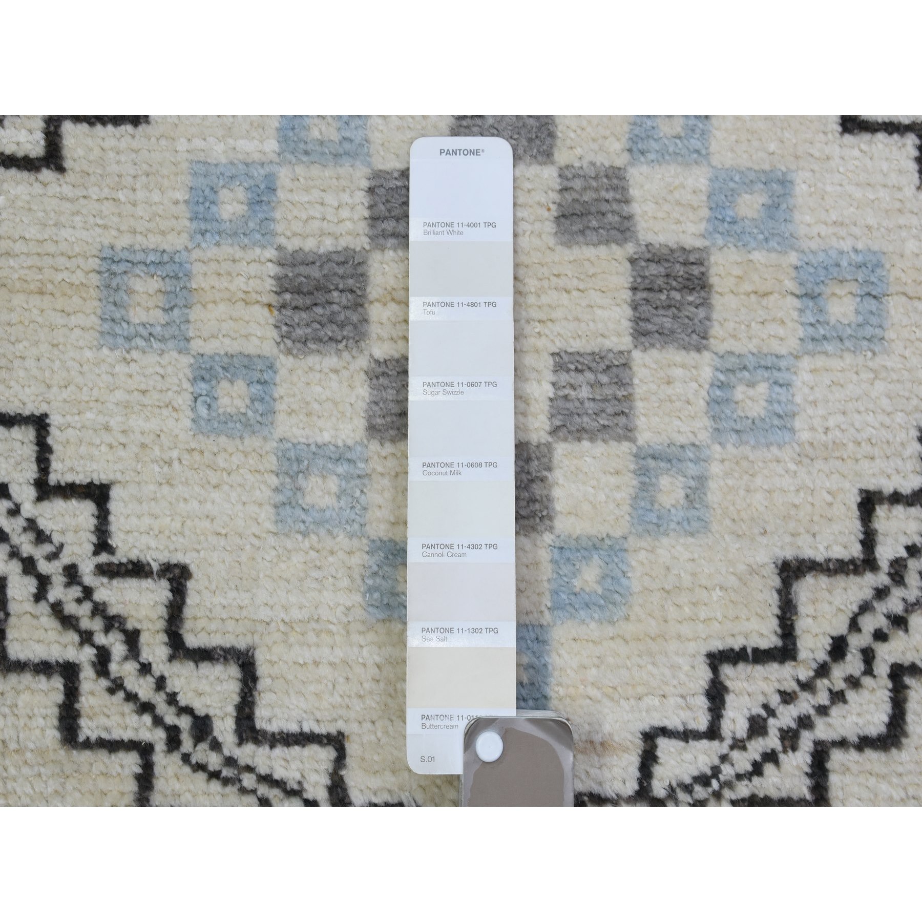 5'1"x6'6" Ivory, Soft and Velvety Wool Hand Woven, Boujaad Moroccan Berber Design with Caucasian Tribal Influence Natural Dyes, Oriental Rug 