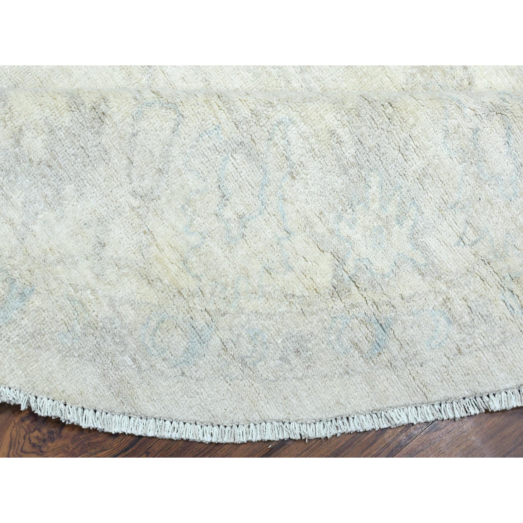 7'10"x7'10" Ivory, White Wash Peshawar Natural Dyes, Soft and Shiny Wool Hand Woven, Round Oriental Rug 