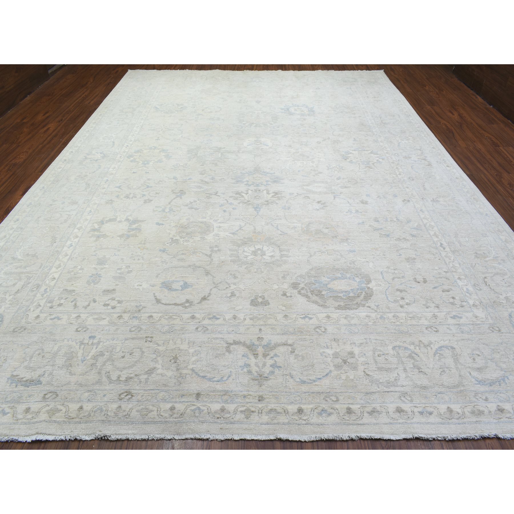 10'8"x14'6" Light Gray, White Wash Peshawar Natural Dyes, Soft and Shiny Wool Hand Woven, Oversized Oriental Rug 