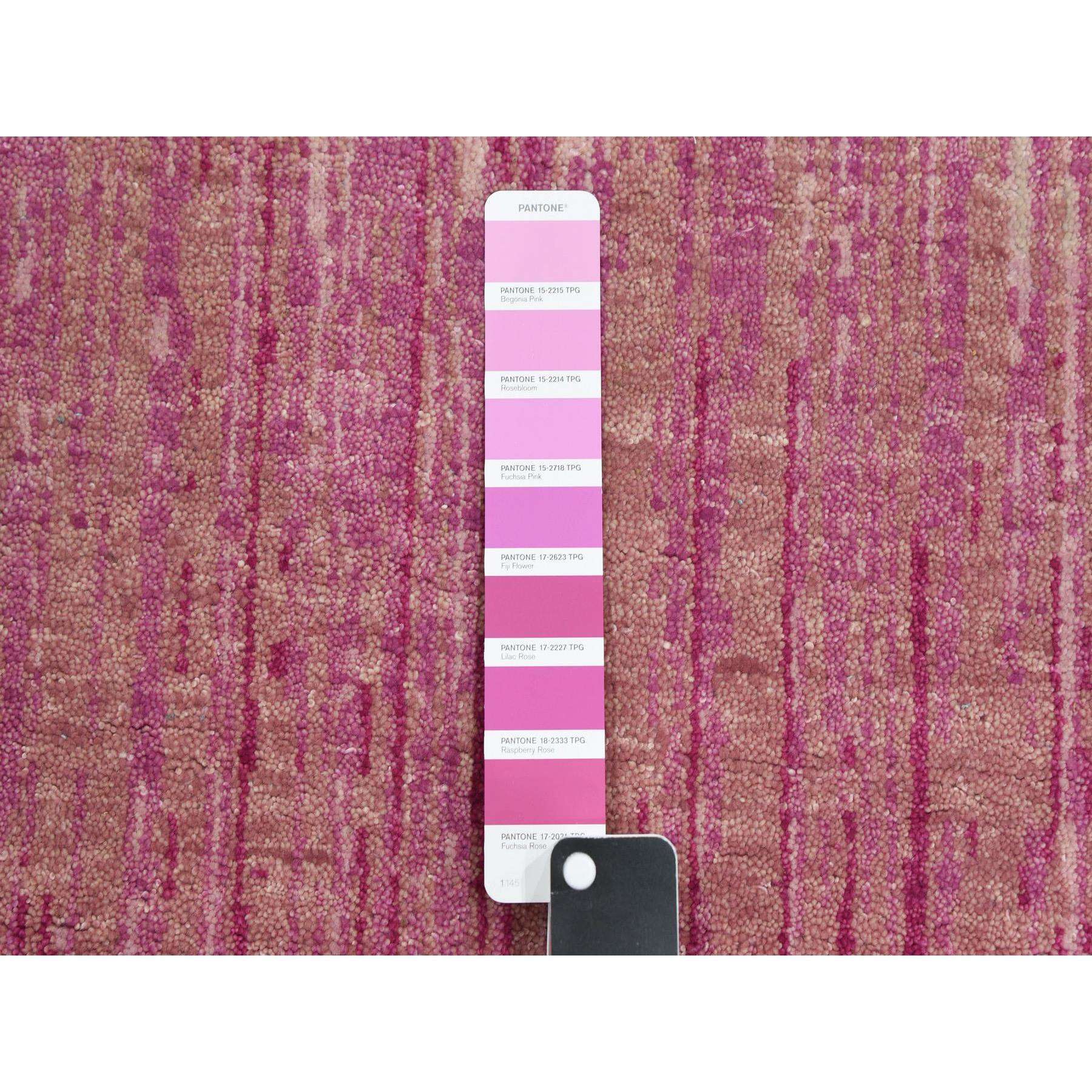 2'6"x10'1" Pink Vertical Ombre Design Natural Wool Hand Woven Runner Oriental Rug 
