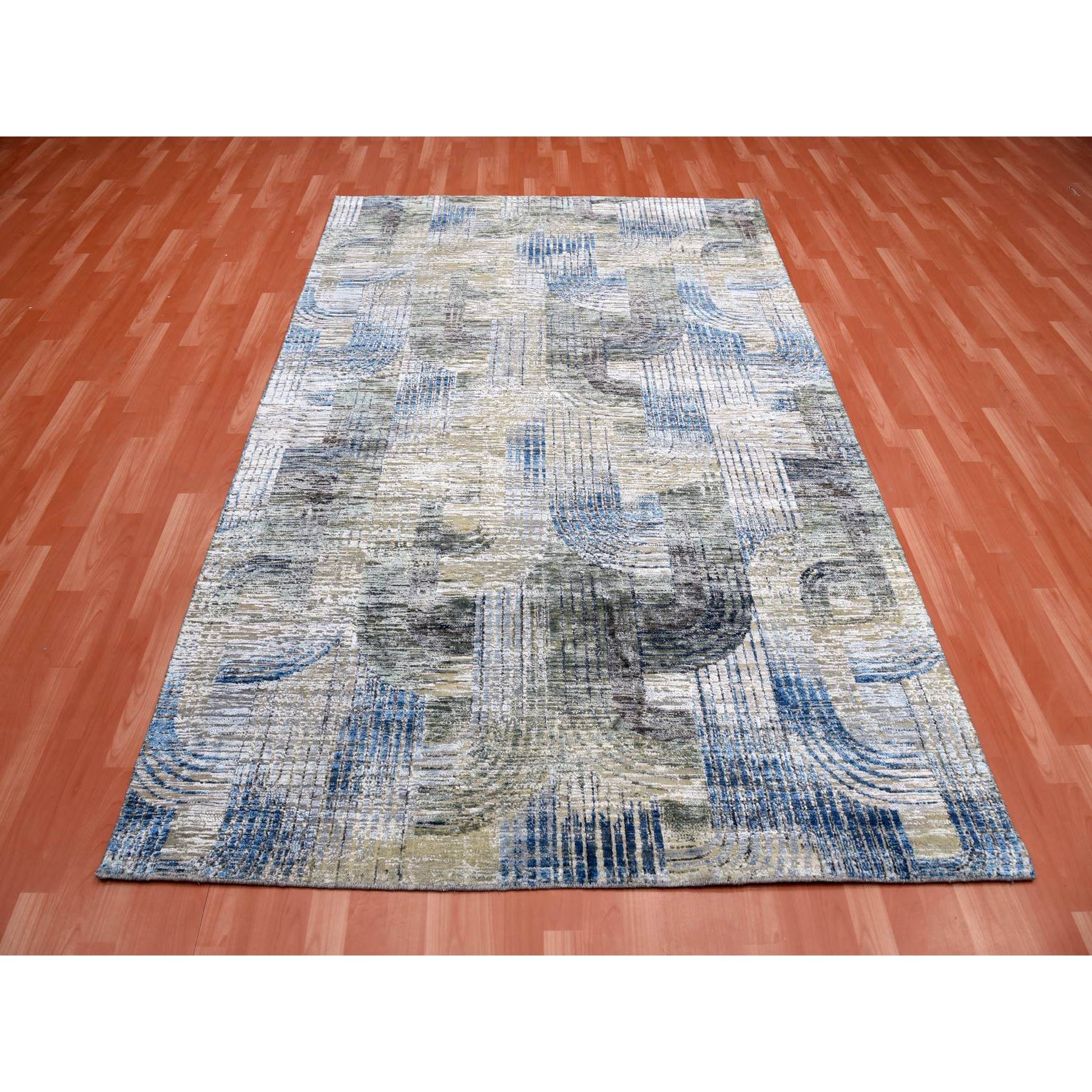 6'x9' THE INTERTWINED PASSAGE, Hand Woven, Silk with Textured Wool, Oriental Rug 