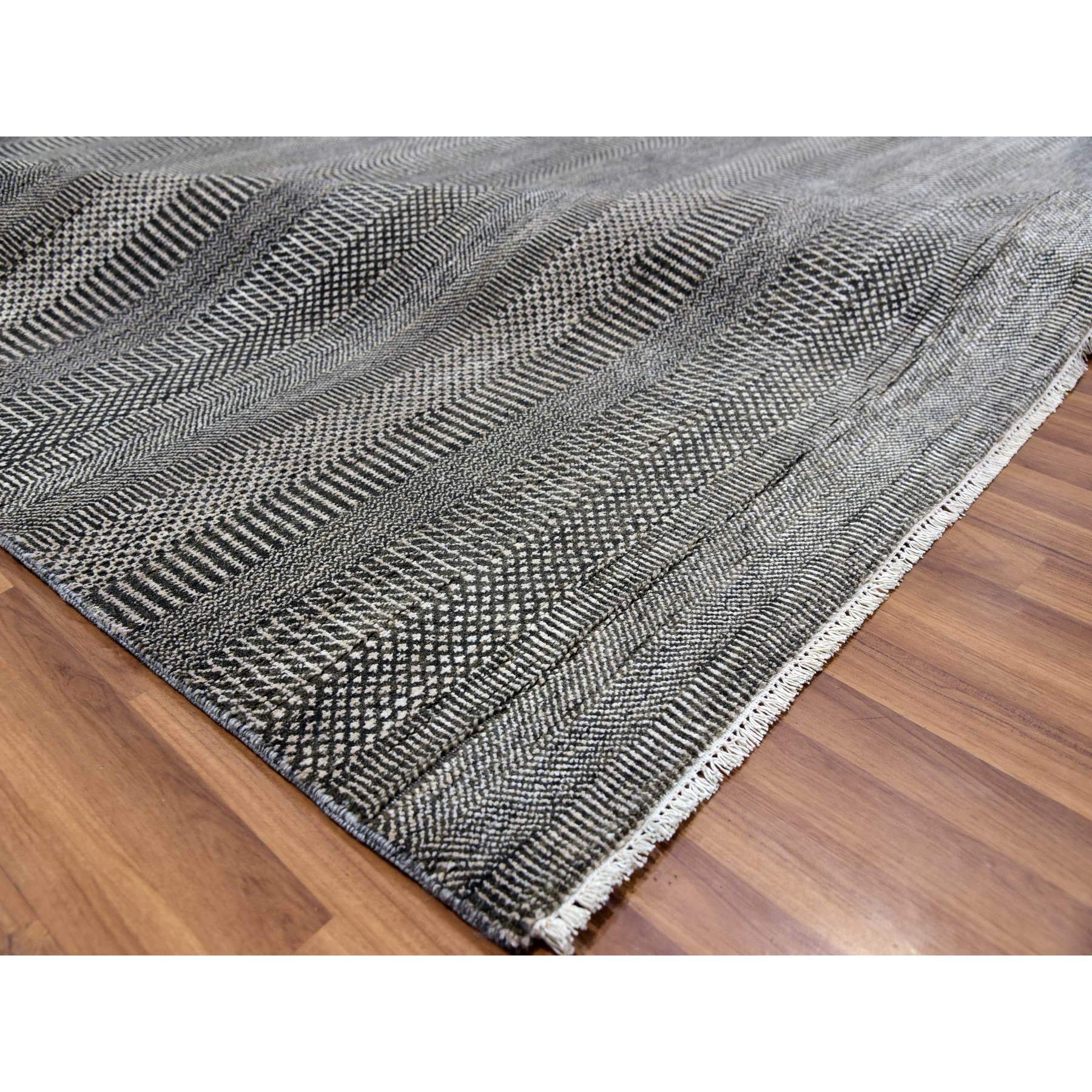 8'1"x10'3" Davy's Gray, Dyed Densely Woven Tone on Tone, Soft to the Touch Wool and Silk, Hand Woven Modern Grass Design, Oriental Rug 