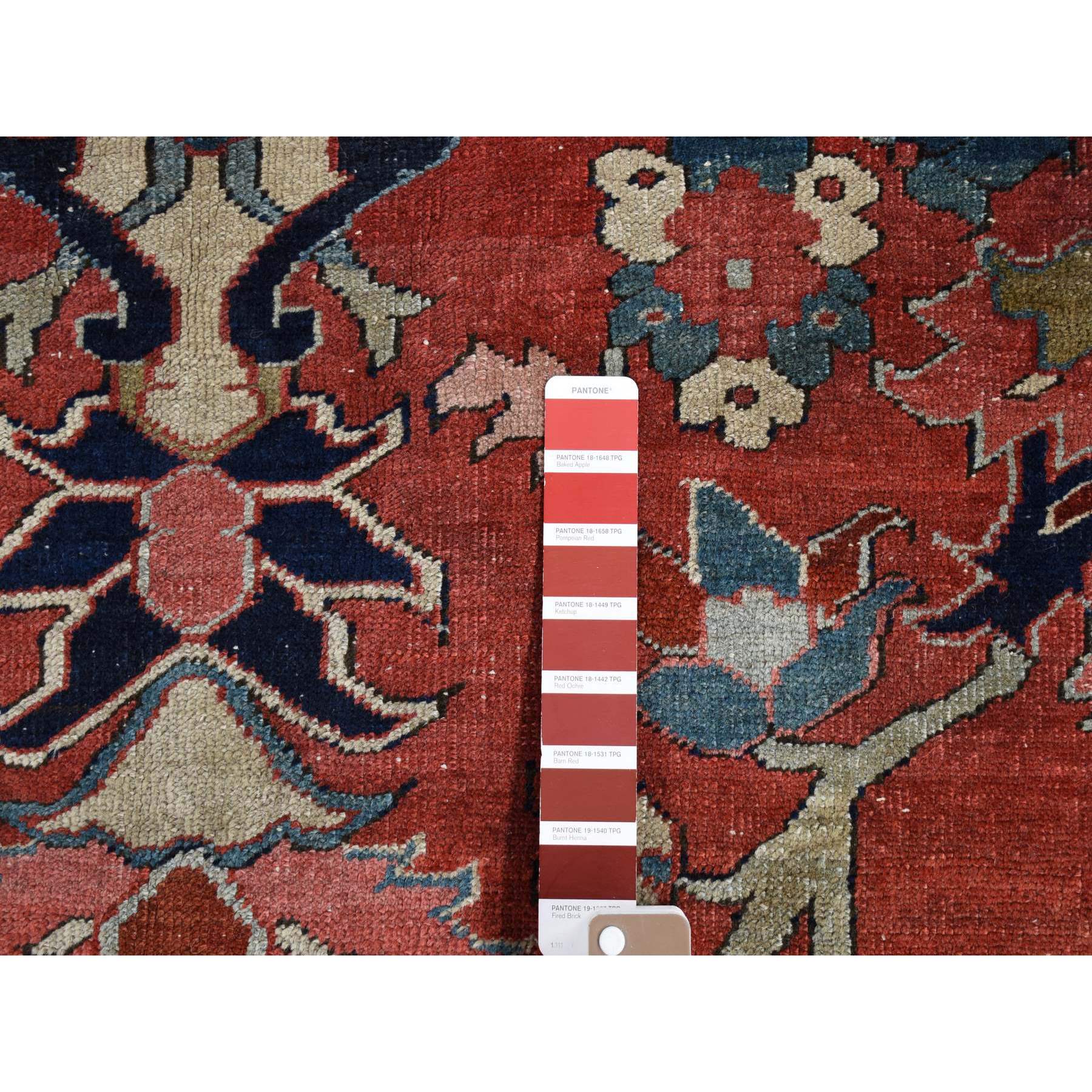 9'1"x13'1" Alabama Crimson, Antique Persian Serapi Heriz, Flower Medallion Design, Pure Wool, Sides and Ends Professionally Secured, Cleaned, Hand Woven, Oriental Rug 
